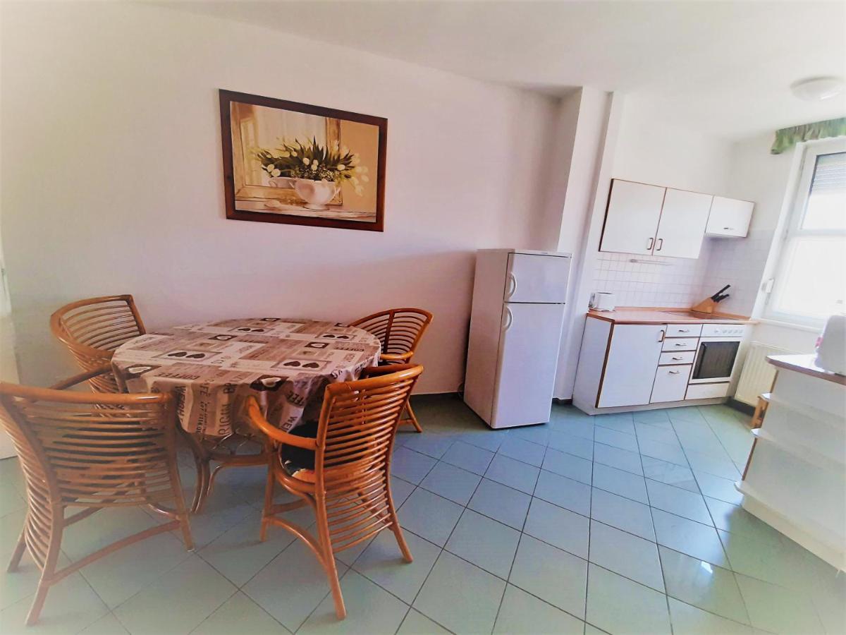 Max Thermal Apartman Heviz Exterior photo